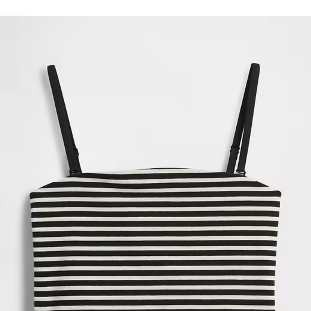 GAP CloseKnit Crop Tube Top